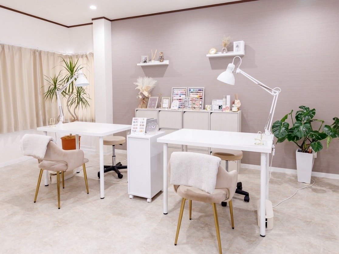 植物が飾られたBelleの店内